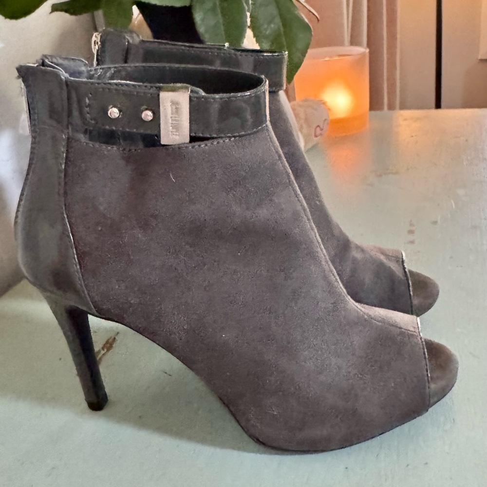 Jennifer Lopez Charcoal Suede Peep-Toe Heels